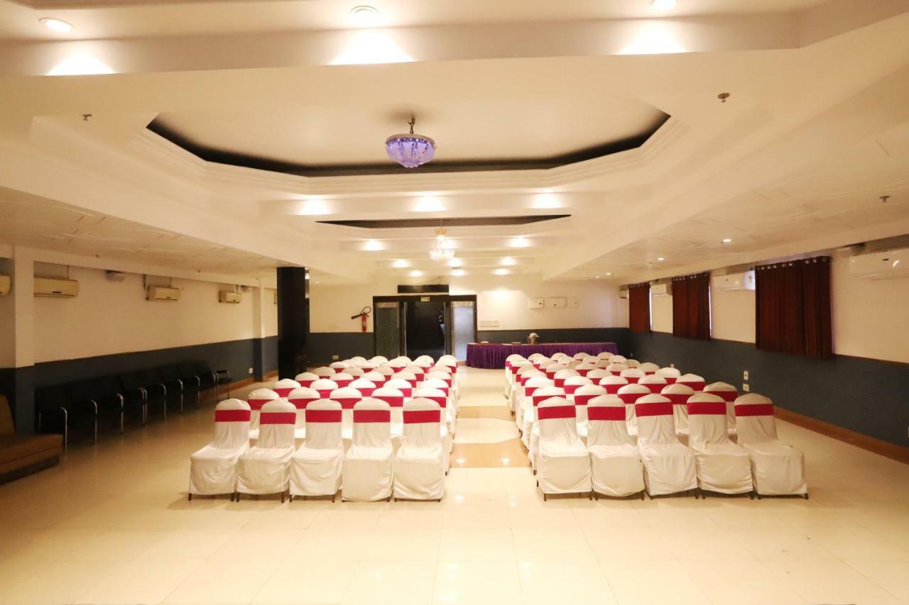 Hotel Radhika Regency Rourkela Esterno foto