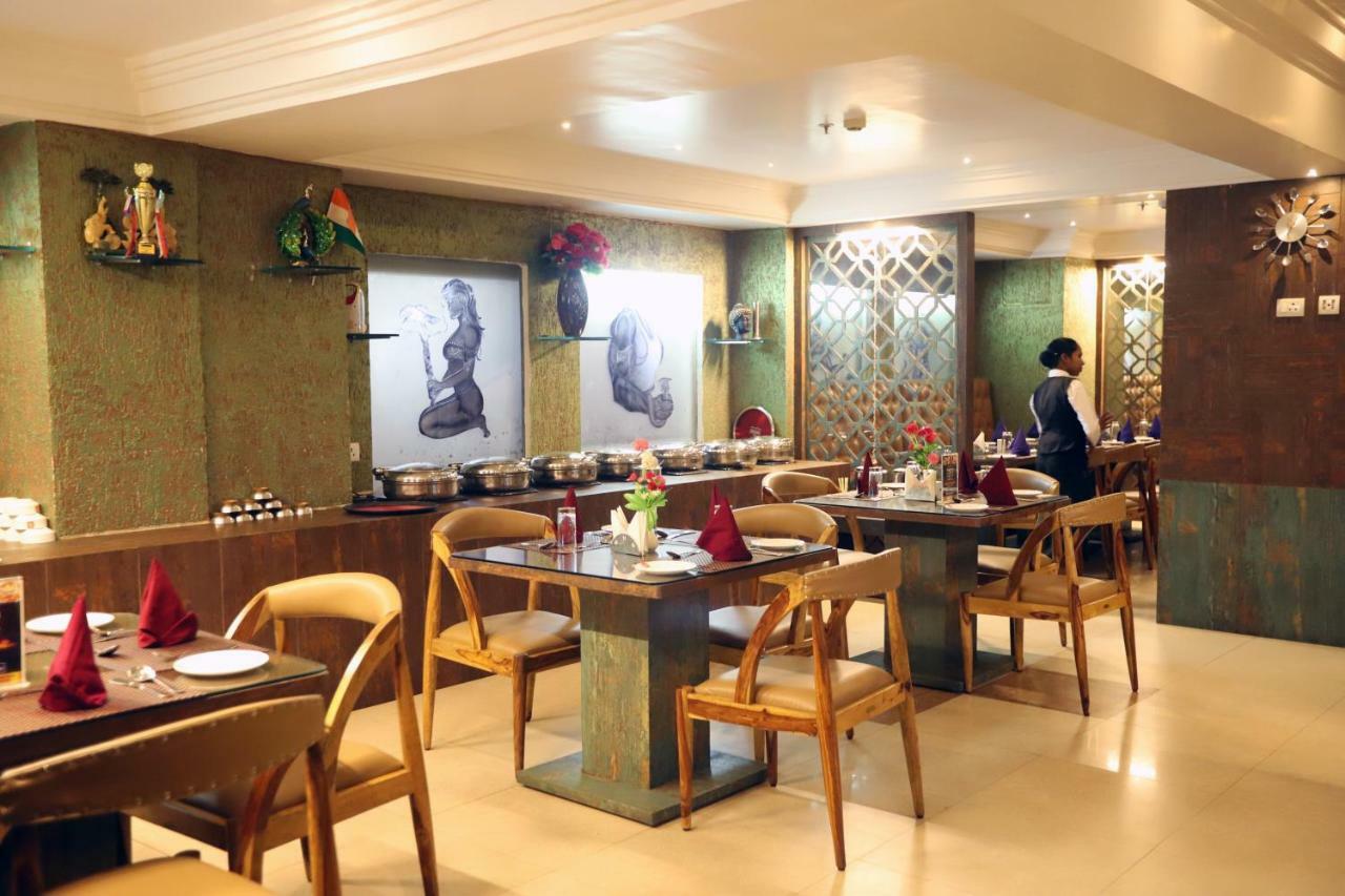 Hotel Radhika Regency Rourkela Esterno foto