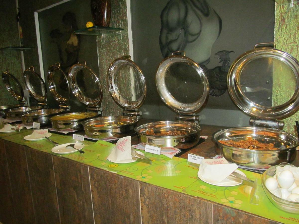 Hotel Radhika Regency Rourkela Esterno foto