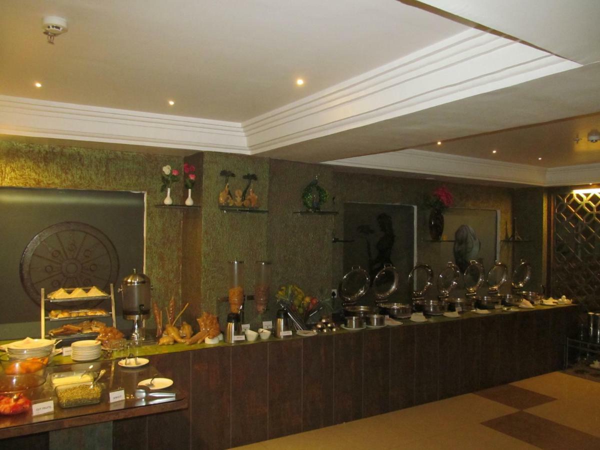 Hotel Radhika Regency Rourkela Esterno foto